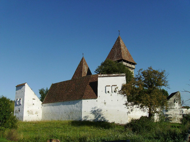 L'église fortifiée de Dealu Frumos - Dealu Frumos | Secret World Trip Planner