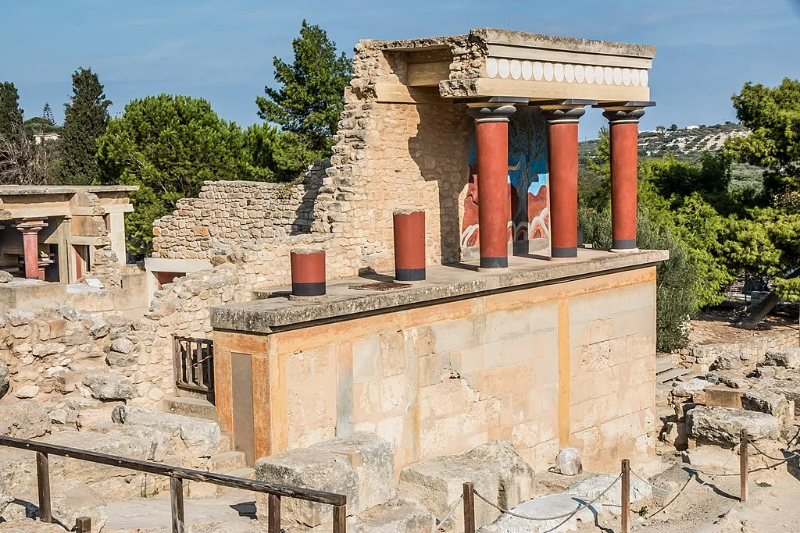 Palais de Knossos - Knosos | Secret World Trip Planner
