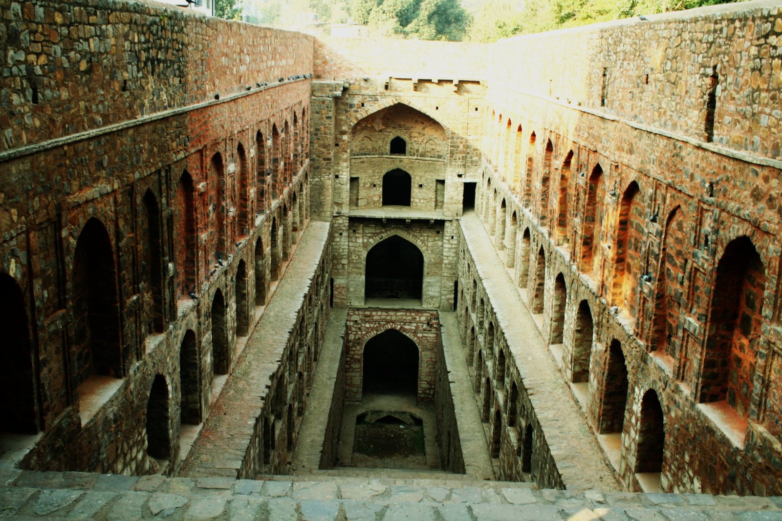 Agrasen Ki Baoli | Une destination hantée - New Delhi | Secret World Trip Planner