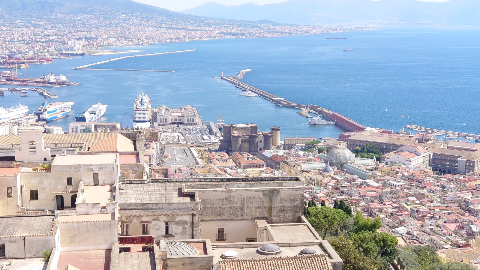 Machio Angioino, le coeur de Naples - Napoli | Secret World Trip Planner