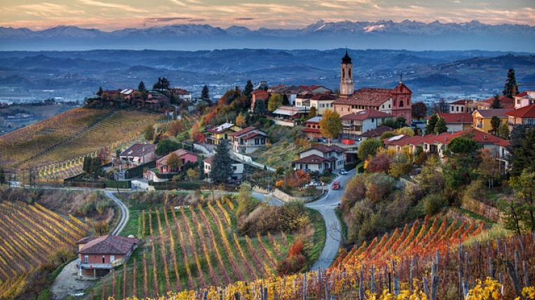 ไวน์ชั้นนำของโลก: Barbaresco - Barbaresco | Secret World Trip Planner