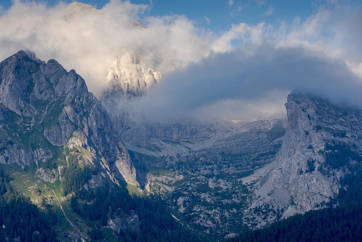 Connue comme la Perle des Dolomites, la Madone de Campiglio - Madonna di Campiglio | Secret World Trip Planner