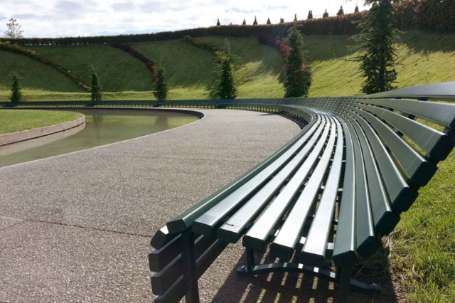Najdłuższa ławka świata - Milano | Secret World Trip Planner