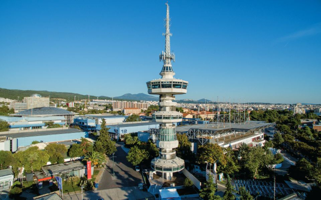 Tour OTE : Où la restauration rencontre un panorama à 360 degrés - Thessaloniki | Secret World Trip Planner