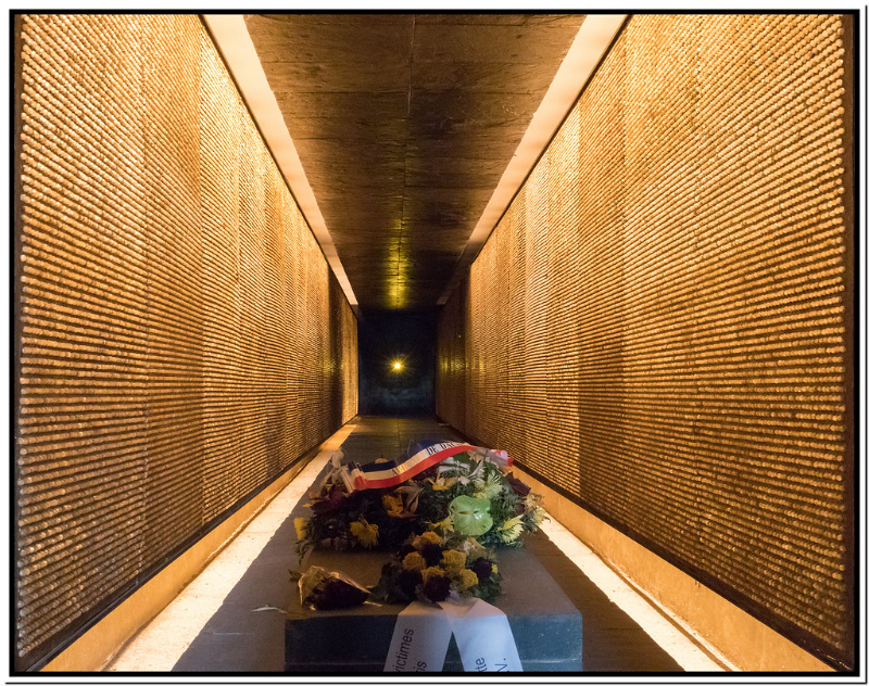 Brottvísun Martyrs Memorial  - Paris | Secret World Trip Planner