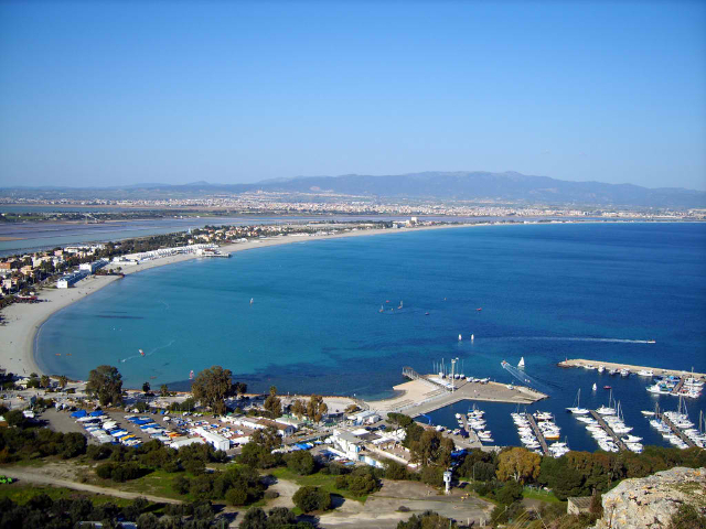 Strand Poetto - Spiaggia del Poetto | Secret World Trip Planner