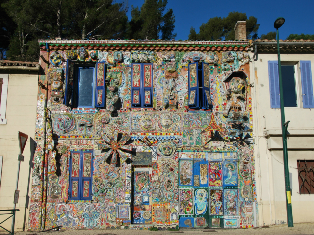 Haus der Gemalten - Roquevaire | Secret World Trip Planner