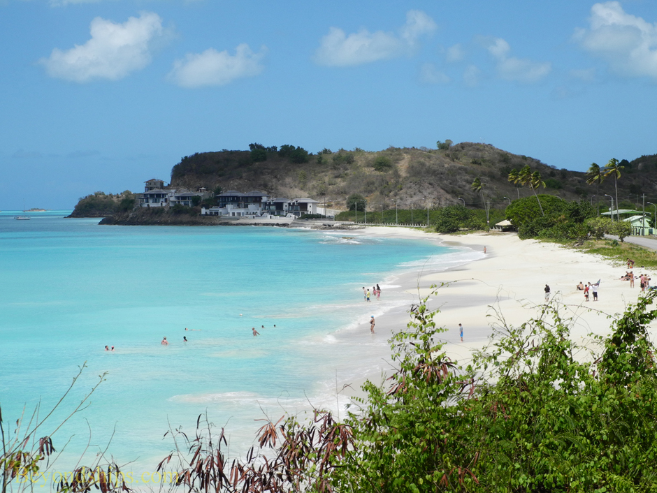 Darkwood Beach, sabbia bianchissima in Antigua — Darkwood Beach