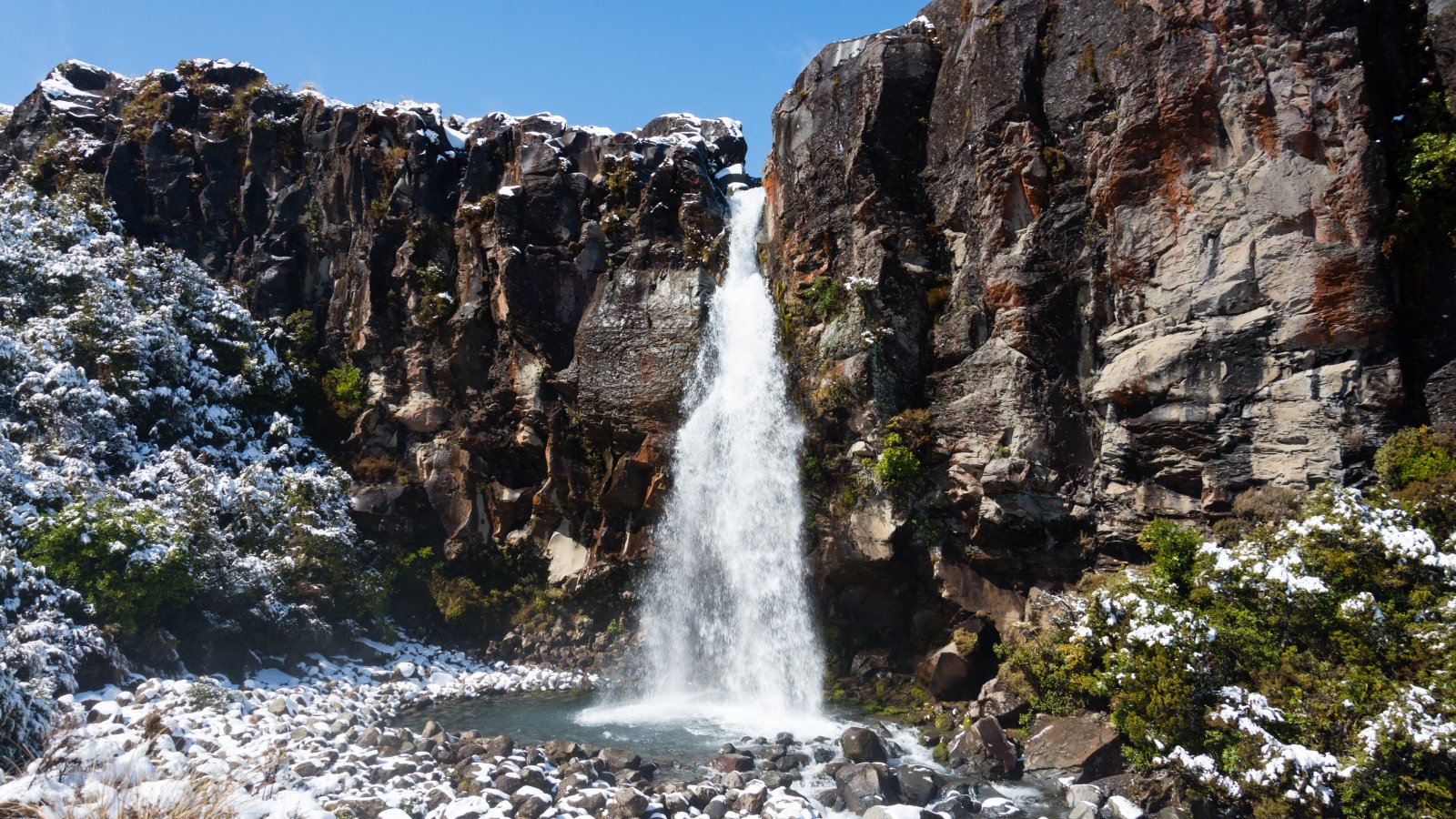 Nouvelle Zélande | Chutes de Taranaki - Tongariro National Park | Secret World Trip Planner