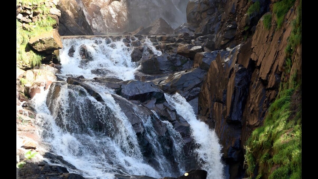 Dolomites | Fragsburger Wasserfall ou Cascata del rio Sinigo - Merano | Secret World Trip Planner