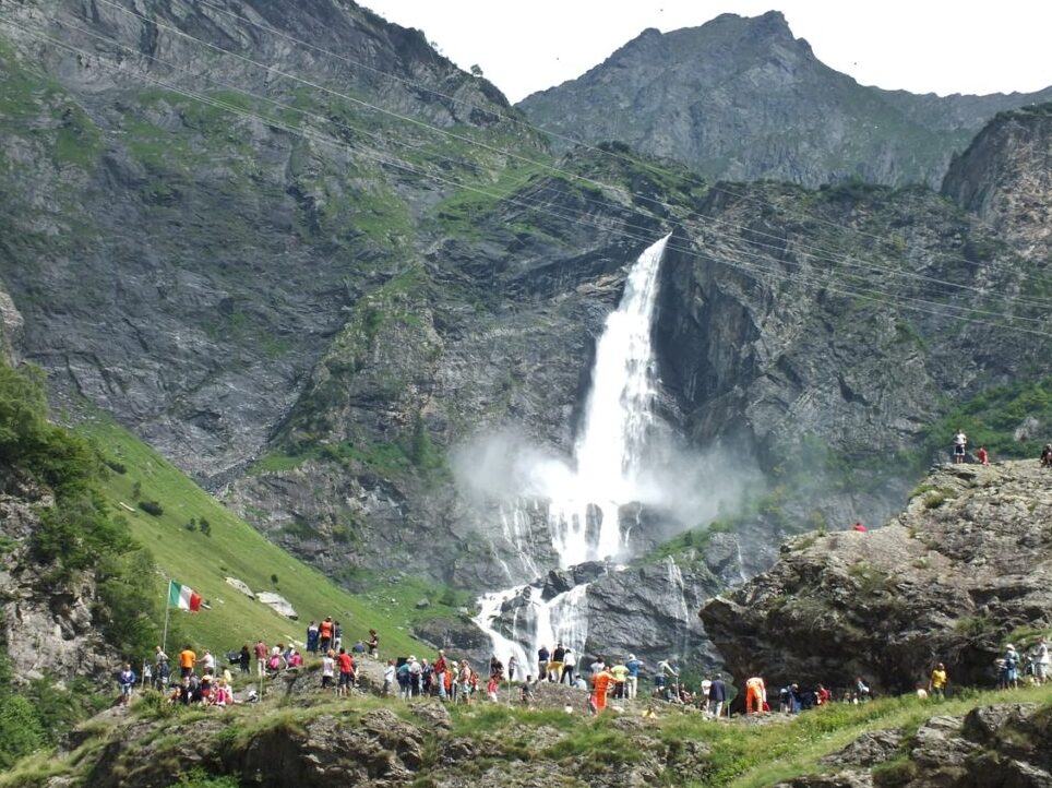 Cascate del Serio (v angličtine vodopády Serio) - Valbondione | Secret World Trip Planner