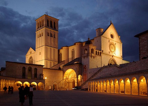 Svētā Franciska bazilika - Assisi | Secret World Trip Planner