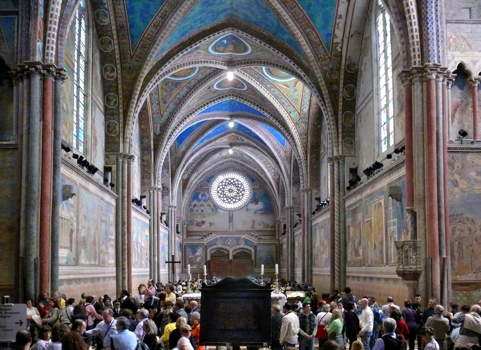 Svētā Franciska bazilika - Assisi | Secret World Trip Planner