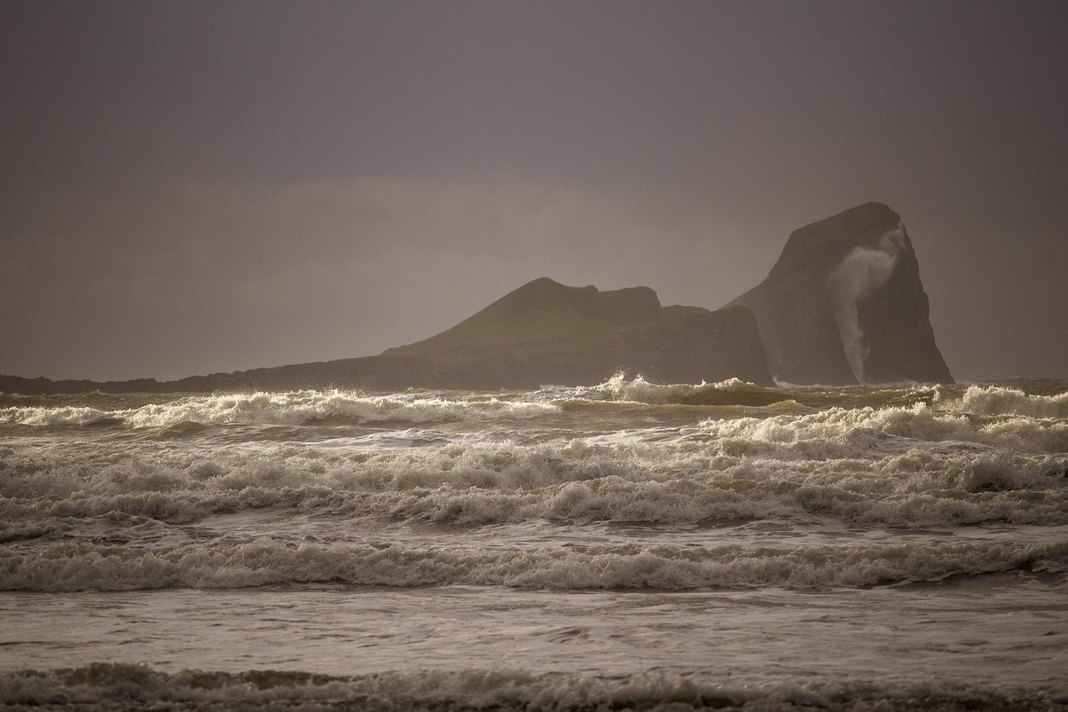 The beautiful Gower Peninsula and Worm Head. - Rhossili | Secret World Trip Planner