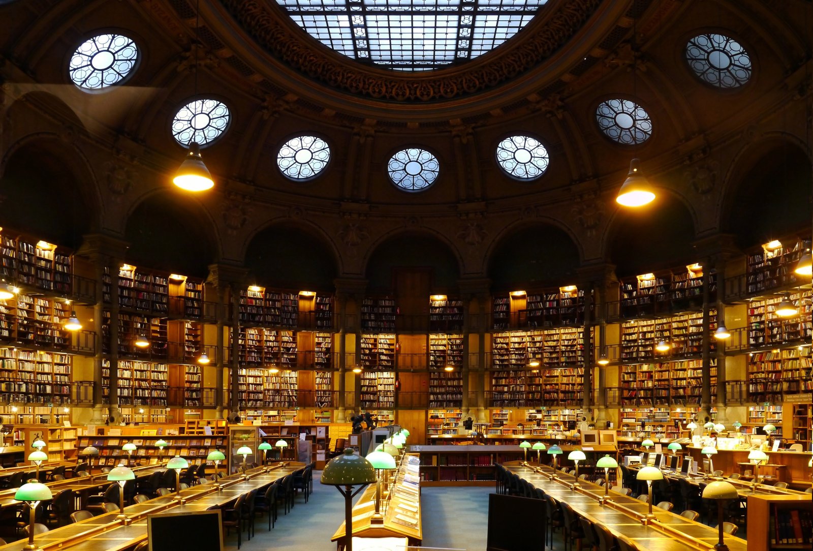 Paris | Liburutegi Nazionala, Frantziako - Paris | Secret World Trip Planner