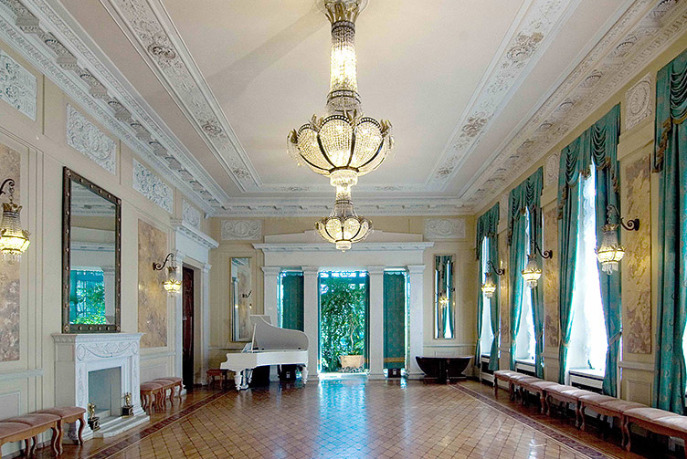 Le manoir de Kschessinska, un modèle d'art nouveau — Sankt-Peterburg