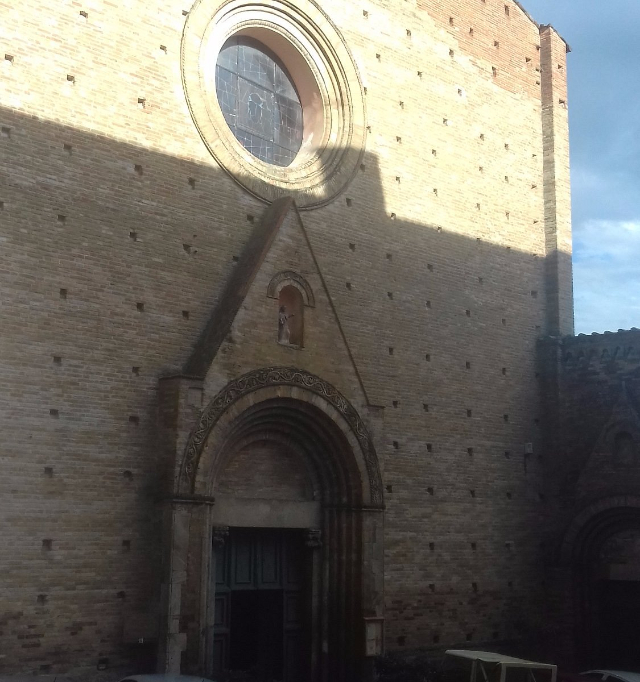 Калисои соборҳои Сан-Доменико - Fermo | Secret World Trip Planner