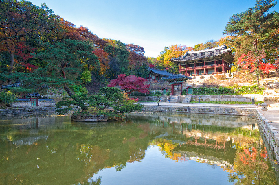 The second largest palace in Seoul is Changdeokgung — Jongno-gu