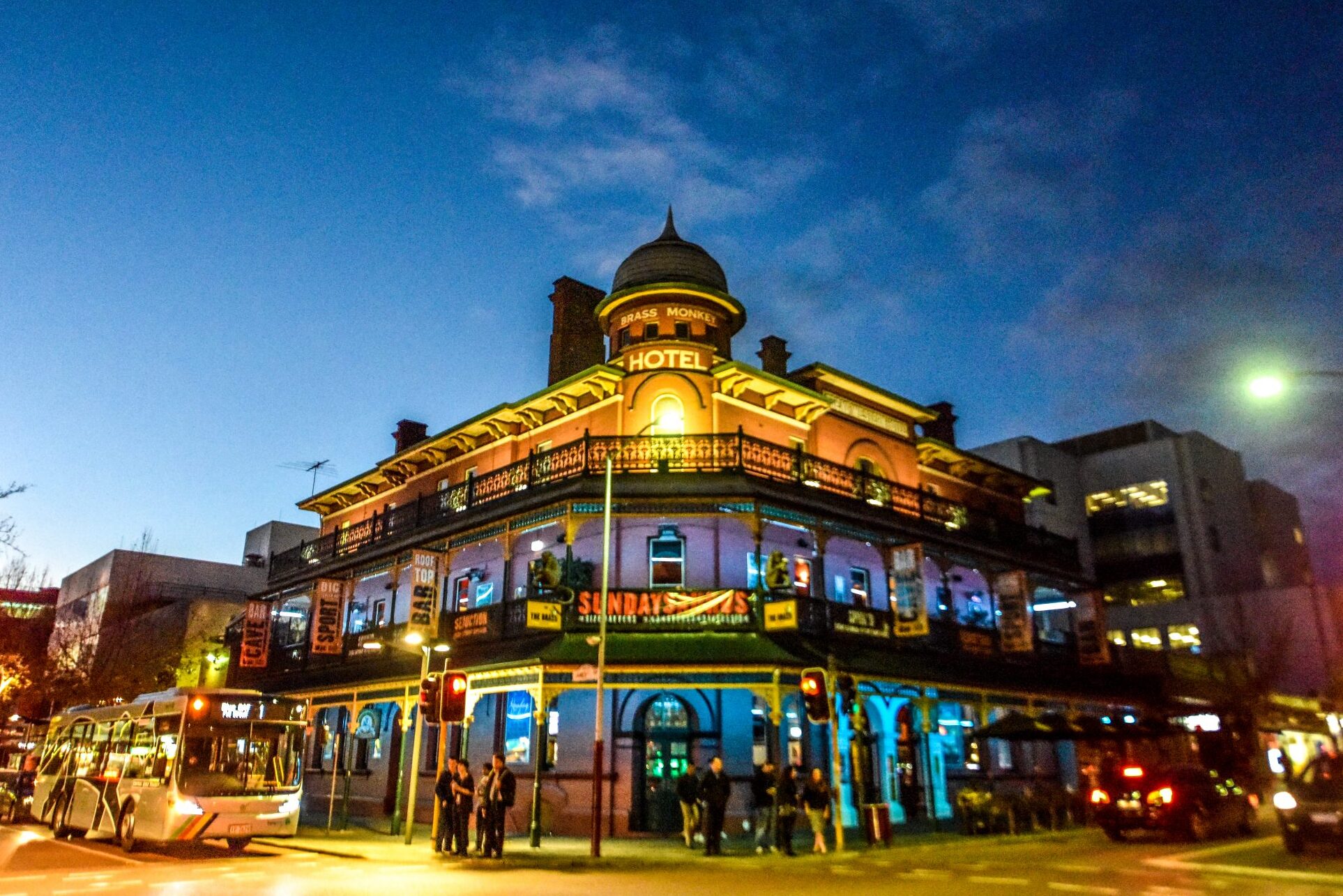 Le Singe de Cuivre est une icône de Perth — Northbridge