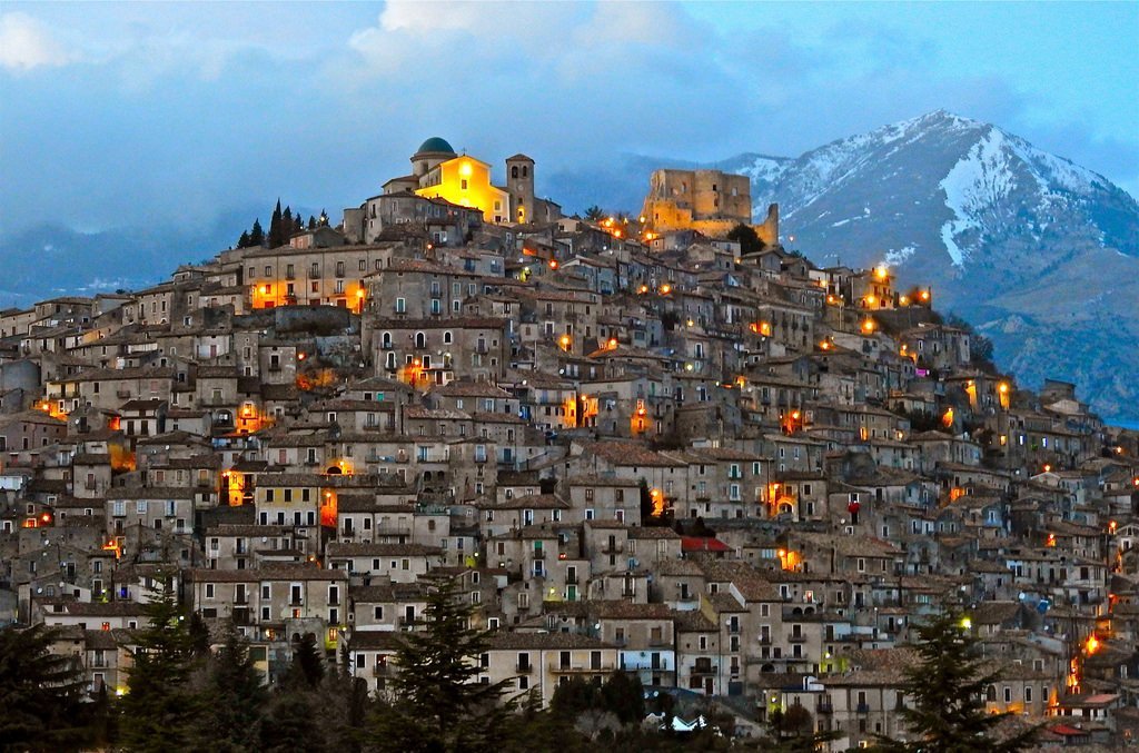 Crkva Svetih Petra i Pavla - Morano Calabro | Secret World Trip Planner