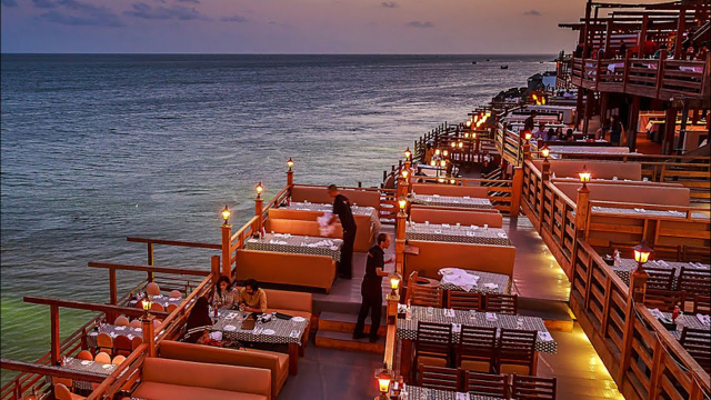 Do Darya : Une appellation erronée au charme captivant — Karachi