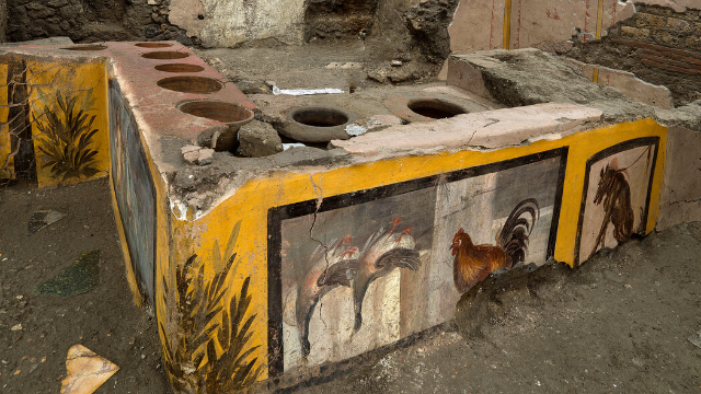 Il Termopolium: Il McDonald's dell'antica Roma - Via delle Terme | Secret World Trip Planner