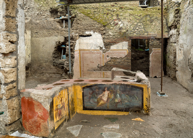 Il Termopolium: Il McDonald's dell'antica Roma - Via delle Terme | Secret World Trip Planner