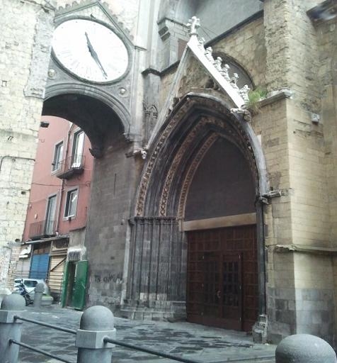 Chiesa di Sant'Eligio al Mercato - Napoli | Secret World Trip Planner