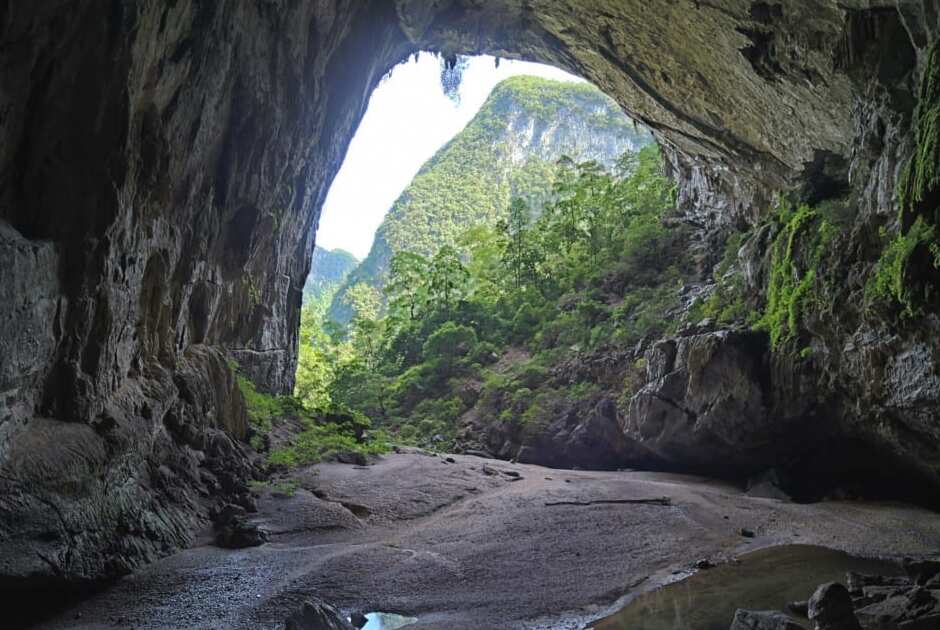 Vietnam | Son Doong Cave: The world’s largest cave — B? Tr?ch