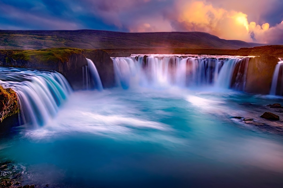 Islande | Cascade de Godafoss - Goðafoss Waterfall | Secret World Trip Planner