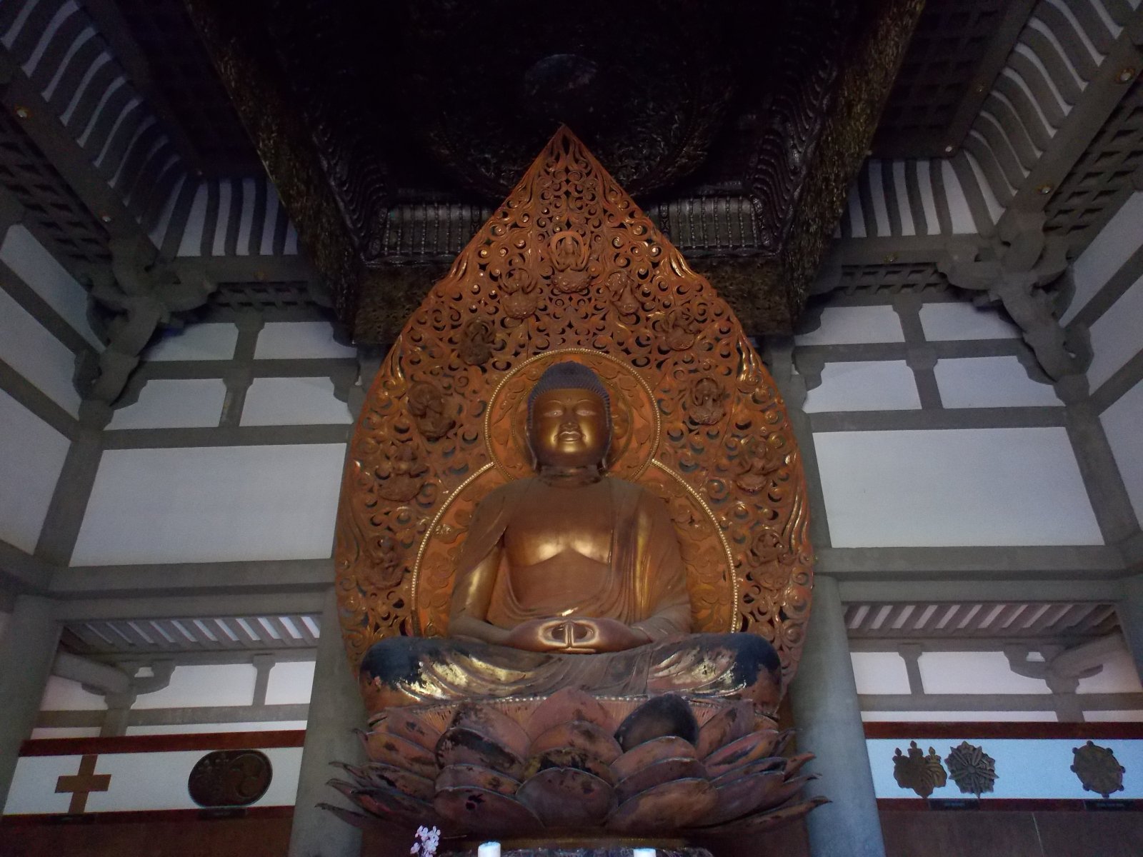 Byodo in Temple,a Buddhist Pure Land (Jodo)architecture - Kaneohe | Secret World Trip Planner