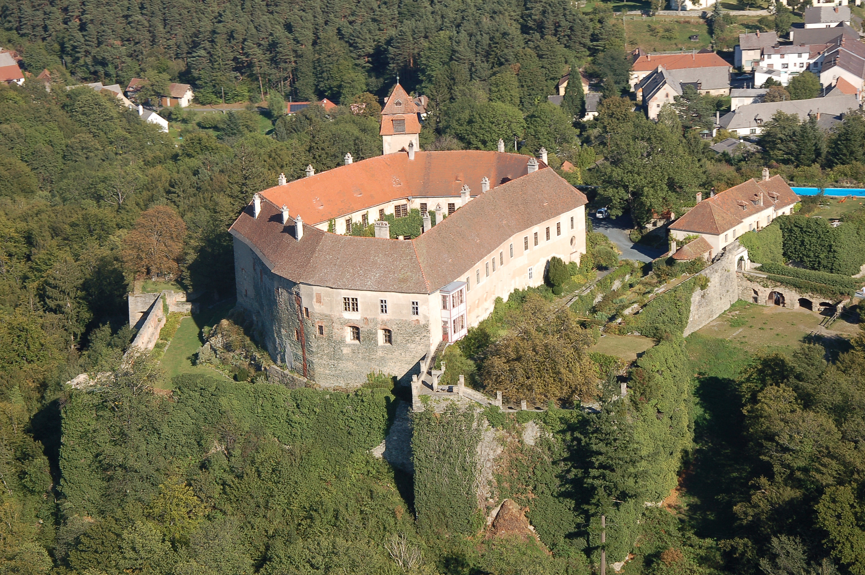 Château d'Ambre - Bernstein | Secret World Trip Planner