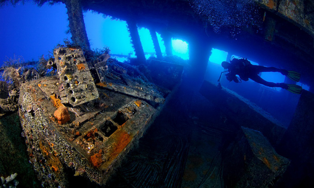 Das Zenobia-Schiffswrack - Larnaca | Secret World Trip Planner