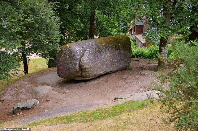 Trembling Rock (Roccia Tremante) - Huelgoat | Secret World Trip Planner