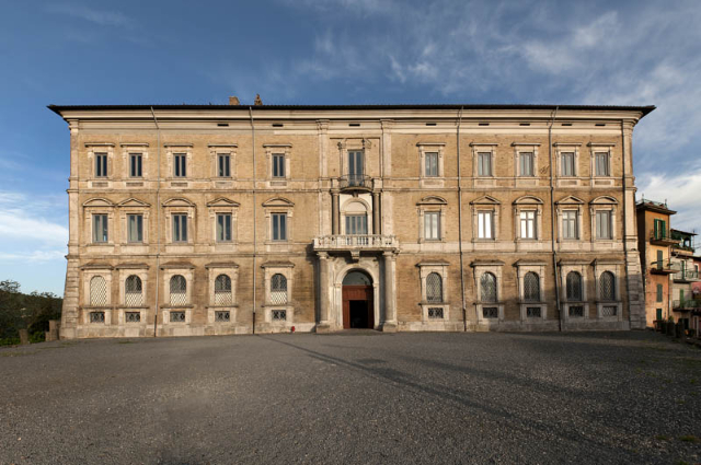 Palača Sforza-Cesarini - Genzano di Roma | Secret World Trip Planner