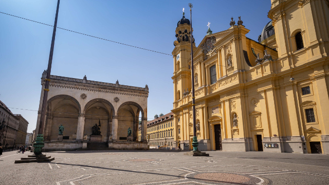 Odeonsplatz - München | Secret World Trip Planner
