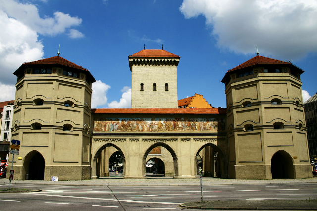 Isar Gate - München | Secret World Trip Planner
