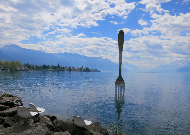 The giant fork of Vevey - Vevey | Secret World Trip Planner