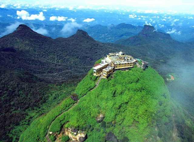 Adamsgipfel - Sri Pada | Secret World Trip Planner