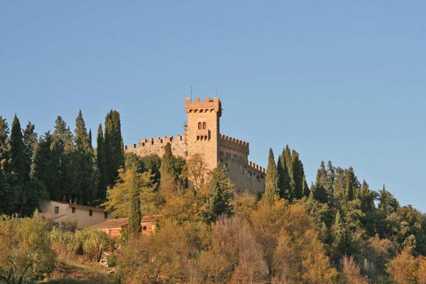 Il Castello di Strozzavolpe e le sue leggende - Poggibonsi | Secret World Trip Planner
