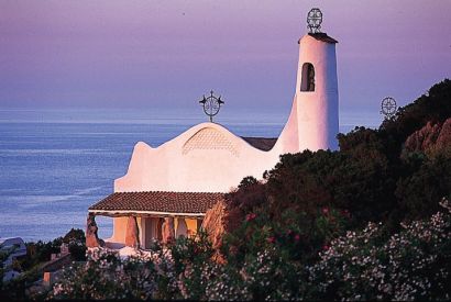 Stella Maris la chiesa di Porto Cervo - Secret World - Porto Cervo | Secret World Trip Planner