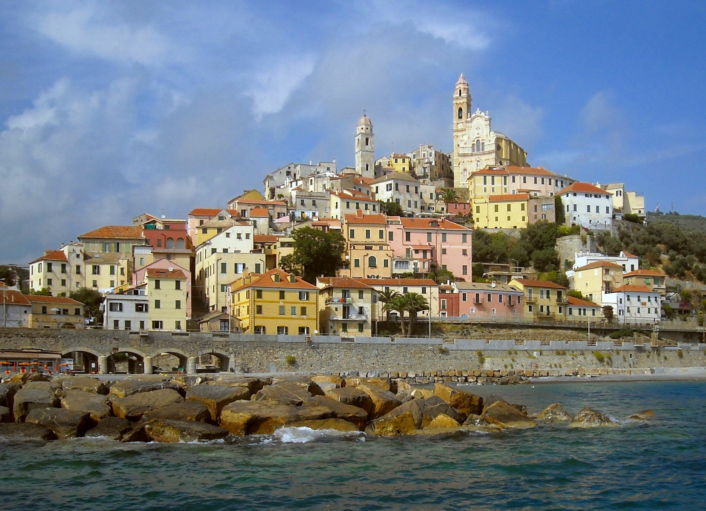 Cervo: Chiesa di San Giovanni Battista - Cervo | Secret World Trip Planner