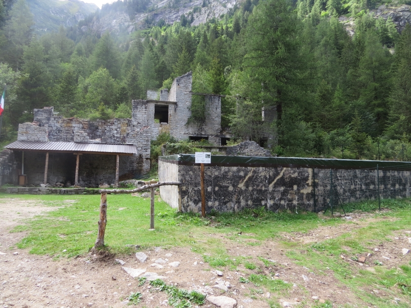 Lago delle Fate e Crocette - Lago delle Fate | Secret World Trip Planner