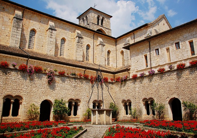 Abbazia Cistercense di Casamari - Castelmassimo | Secret World Trip Planner