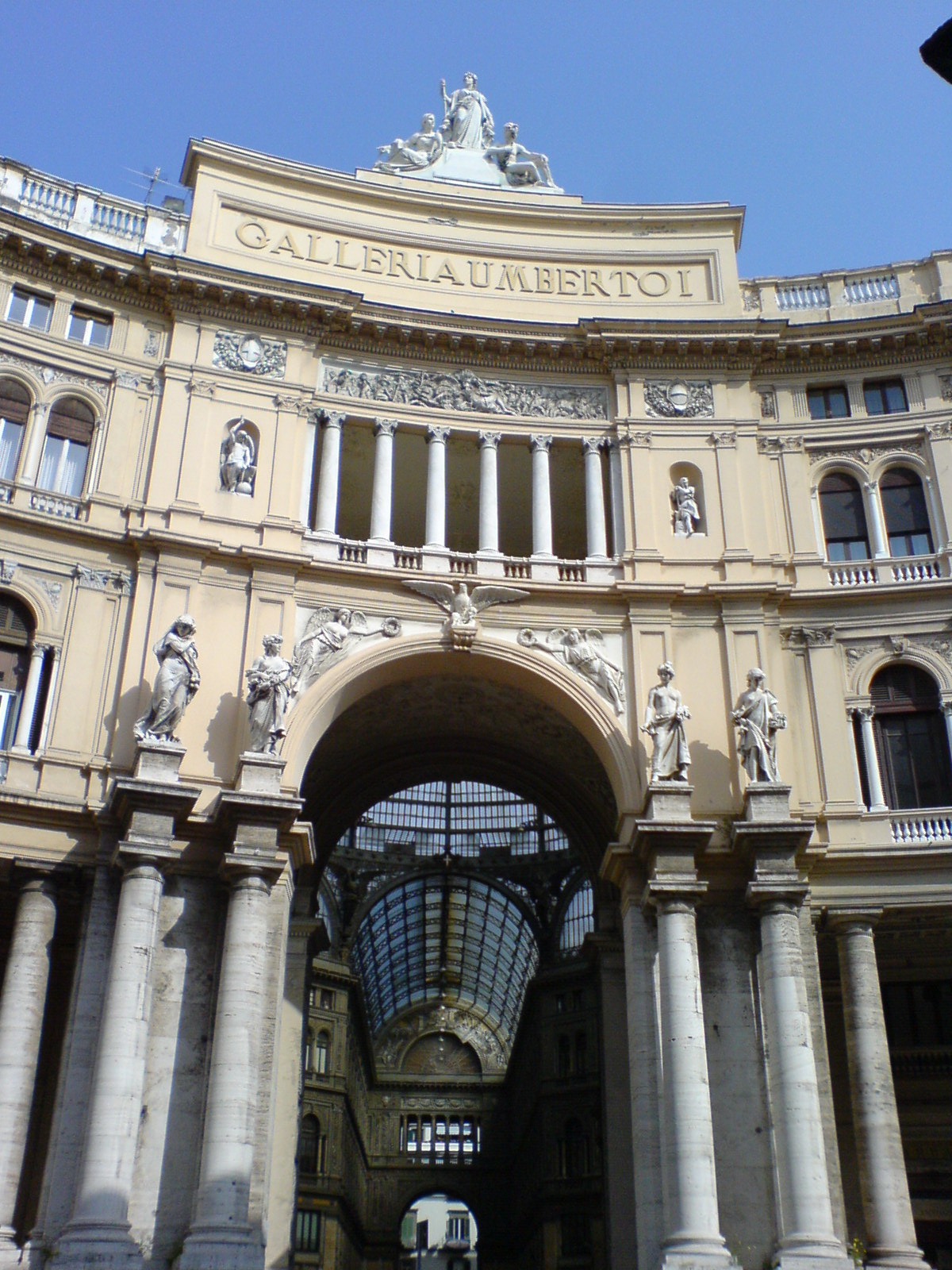 Galleria Umberto I - Napoli | Secret World Trip Planner