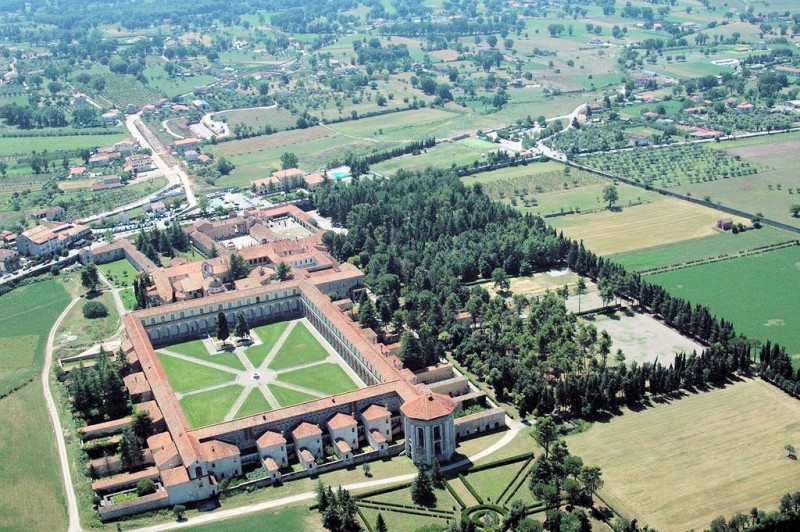 Certosa di Padula - una meraviglia architettonica - Padula | Secret World Trip Planner