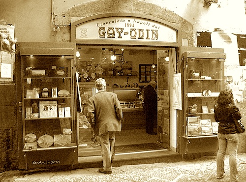 Cioccolata Gay Odin - Napoli | Secret World Trip Planner