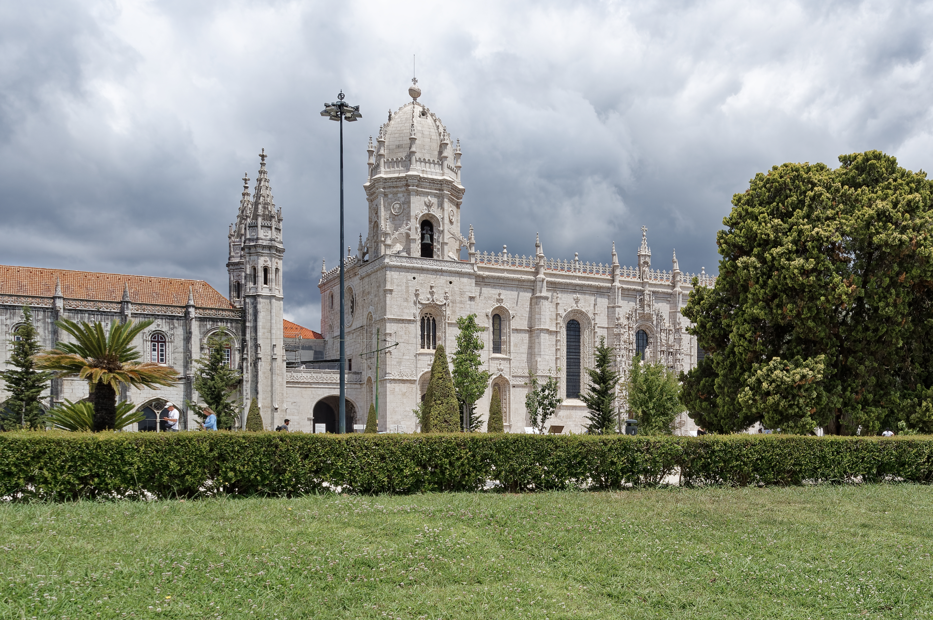 Entdecken Sie das beeindruckende Mosteiro dos Jerónimos - Praça do Império 1400-206 Lisboa | Secret World Trip Planner
