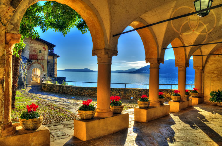 Eremo di Santa Caterina del Sasso - Leggiuno | Secret World Trip Planner
