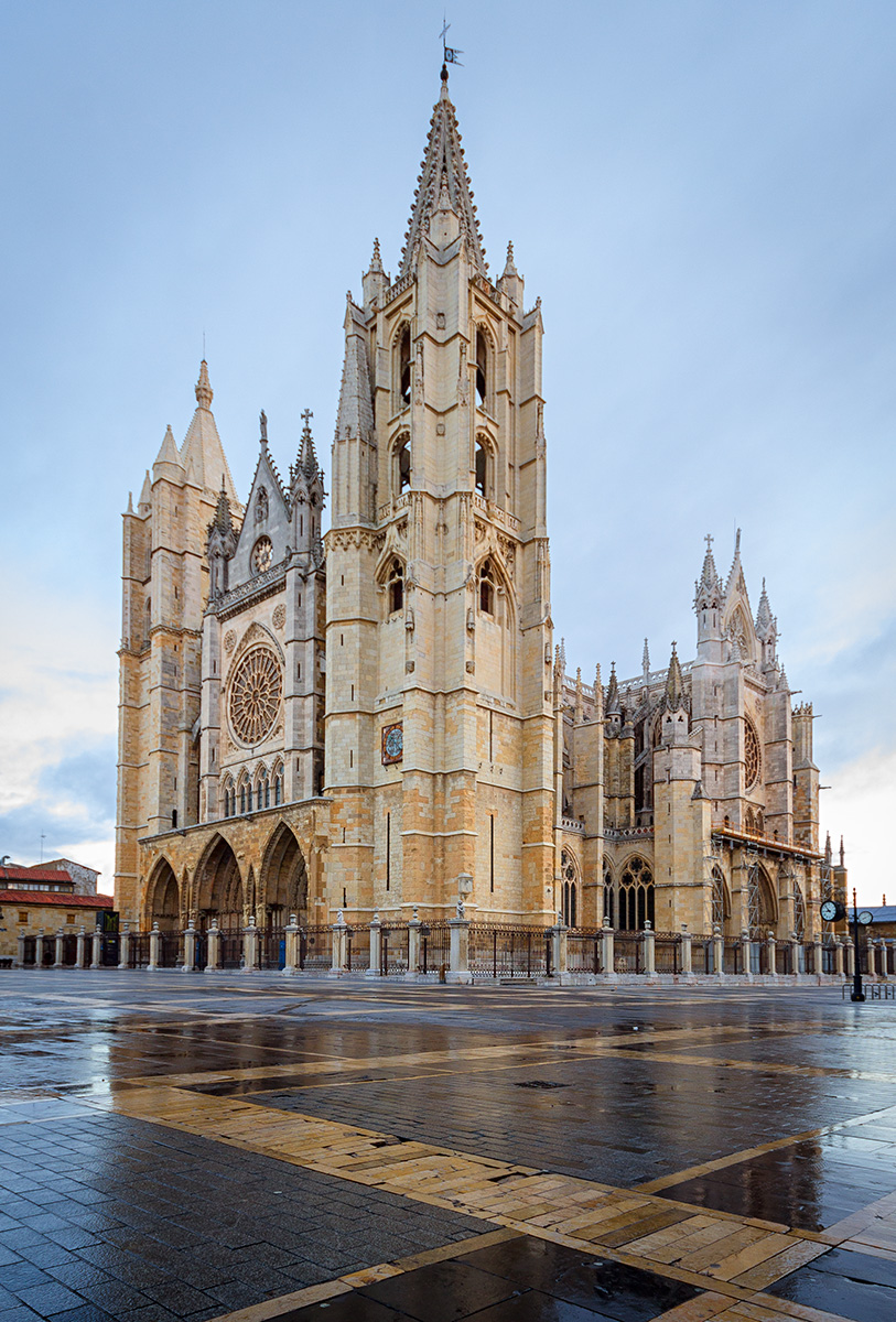 León Cathedral - León | Secret World Trip Planner